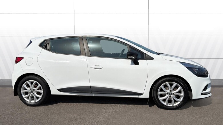 Renault Clio 1.2 16V Play 5dr Petrol Hatchback